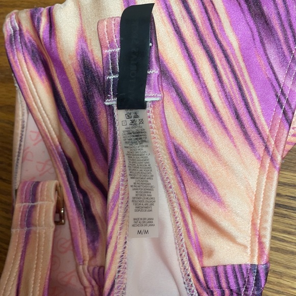 Victoria’s Secret high neck top & bottom set - Picture 4 of 5